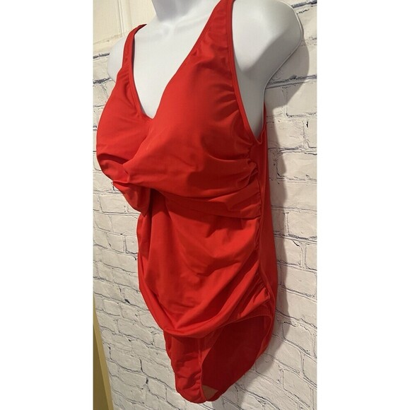 Denim & Co. Beach Twist V-Neck One-Piece with Ruching Red Plus Size 16 - Picture 3 of 7